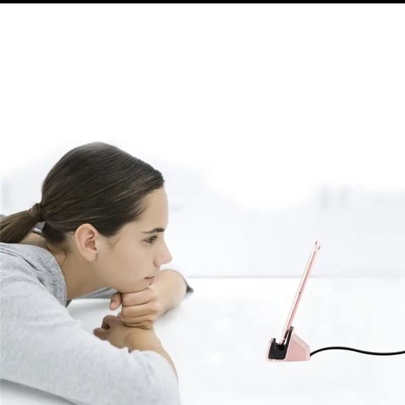 Nwt-pink type c stand up cellphone charging station - Picture 5 of 5